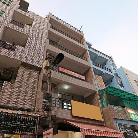 Oyo Triage Home Stay Noida Exteriör bild