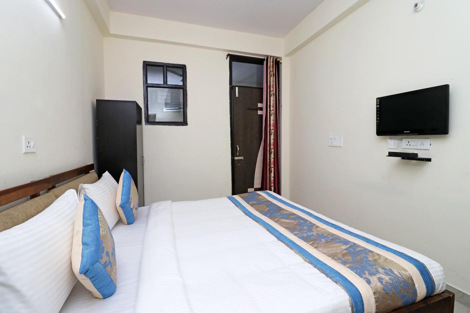Oyo Triage Home Stay Noida Exteriör bild