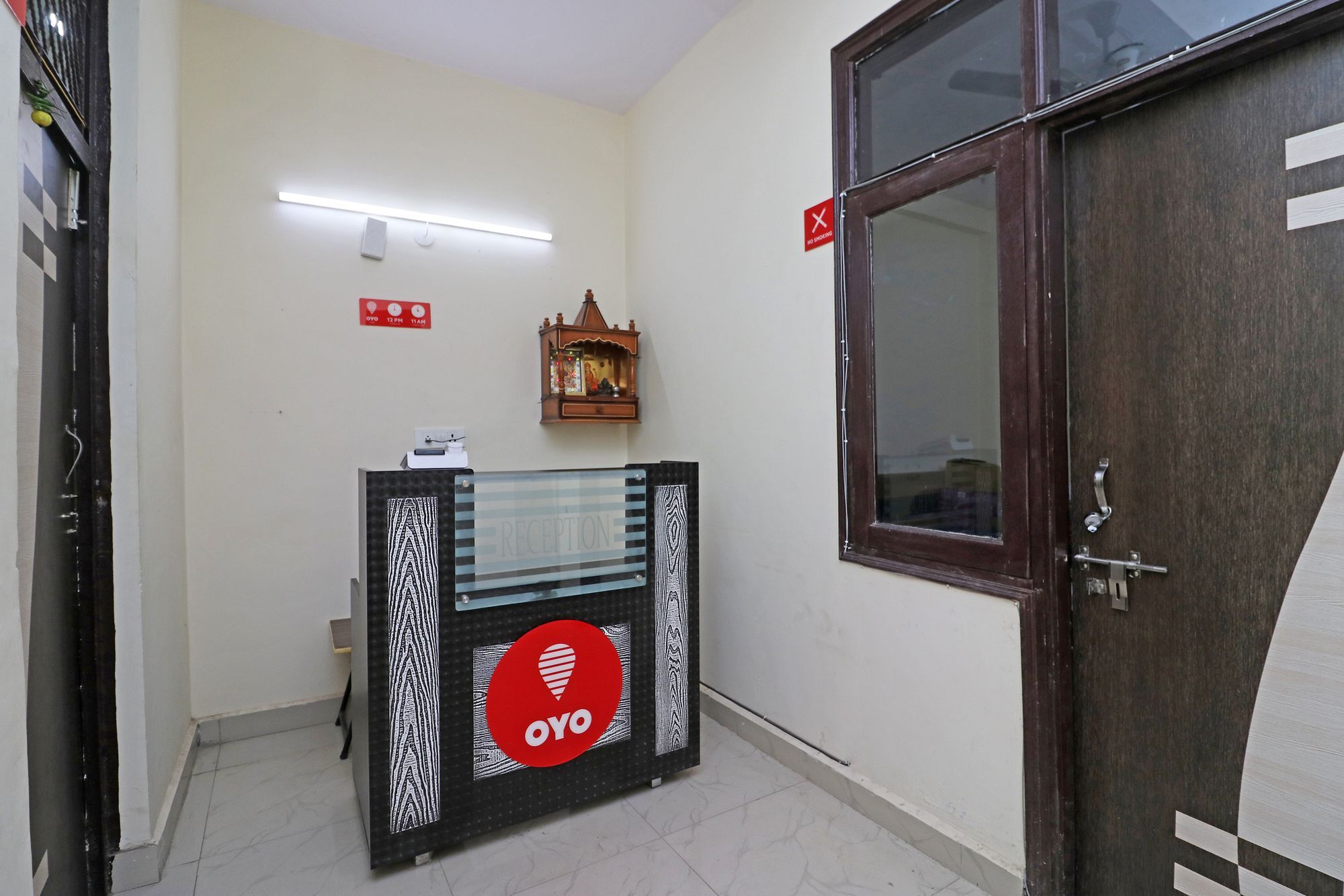 Oyo Triage Home Stay Noida Exteriör bild
